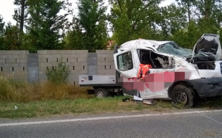 Halálos baleset történt Veszkénynél a 85-ös főúton