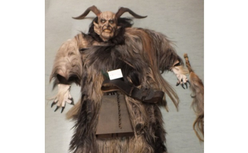 Mikuláskor sem tudták eladni a lopott krampusz jelmezt