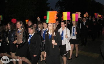 Lampionos ballagás Csornán