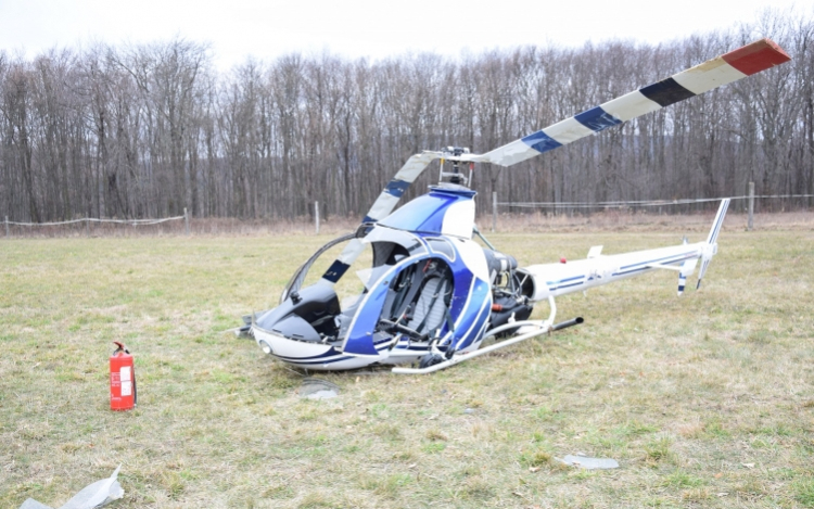 Még nem tudni miért zuhant le a helikopter Zircnél - FOTÓ