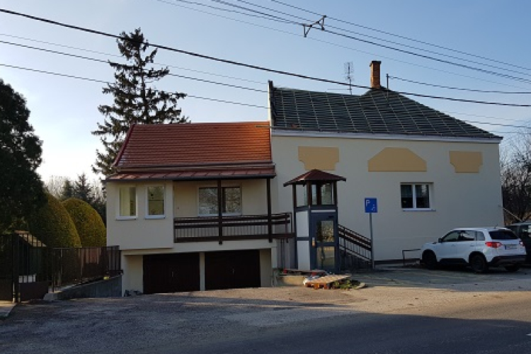 Befejeződött Szil Község egészségházának energetikai korszerűsítése