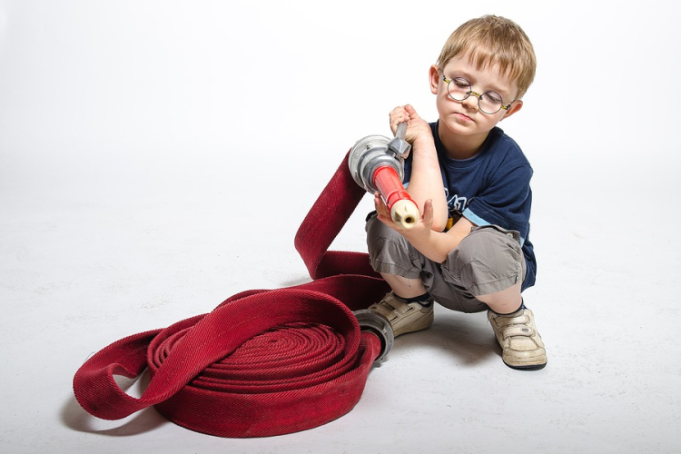 Milyennek látják az óvodások és az iskolások a tűzoltókat?