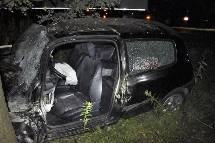Hárman megsérültek, kilenc balesetben autók törtek tegnap a megye útjain