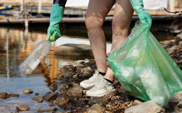 Tavaszi falurendezés Vágon