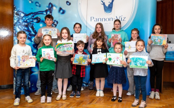 Csövi teknős új barátai