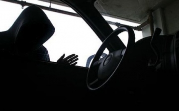 14 éves fiúk bedrogozva loptak kocsit Kapuváron