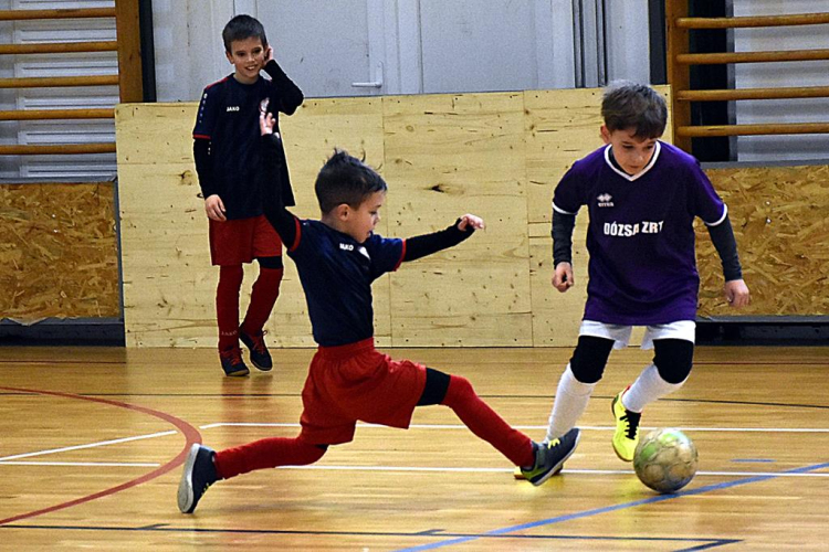 Futsal bajnokság az U 11-es korosztálynak Szanyban.