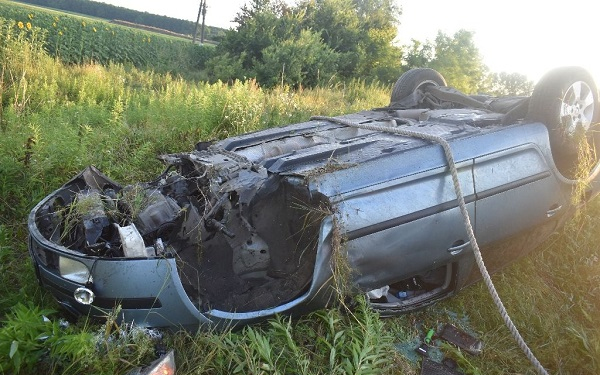 A nyári hőségben a gépjárművezetőknek önmagukra is figyelniük kell