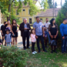 Az elhunyt szanyi cigányzenészek emlékére készült emlékoszlop avatása Szanyban