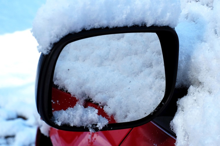 Megjött az igazi tél, vezessünk is úgy!