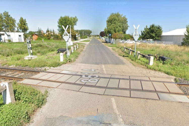 Lezárják a vasúti átjárót Bősárkányban