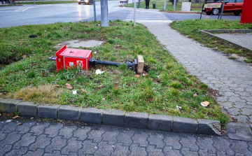 Értelmetlen rongálások Kapuváron