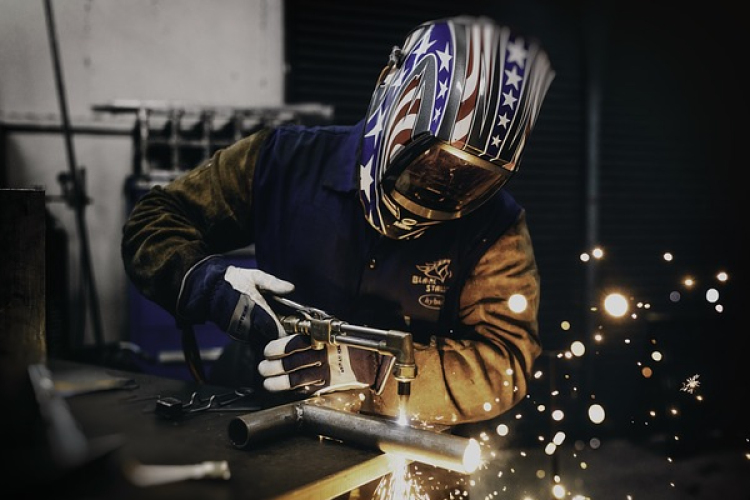 Ezekre a munkakörökre keresnek embereket Csornán, Kapuváron és a környéken