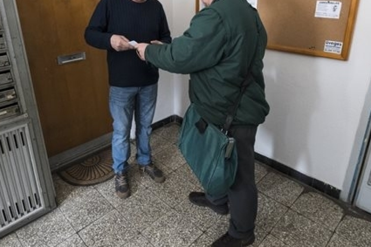 Már beváltották a rezsiutalványok több mint háromnegyedét a nyugdíjasok