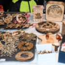 Karácsonyi vásár a szanyi templom melletti vásártéren.