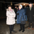 Karácsonyi vásár a szanyi templom melletti vásártéren.