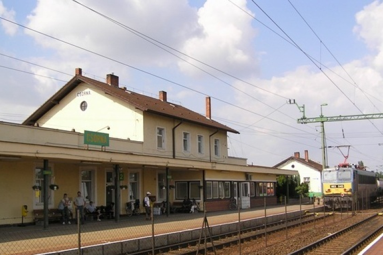 Vonatpótló buszok járnak a Csorna Szombathely vonal egy szakaszán hétfőtől