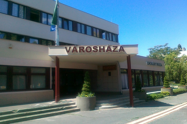 Rendkívüli ülést tart a csornai önkormányzat