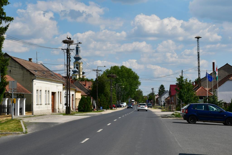 Szanyi körút fényképezőgéppel.