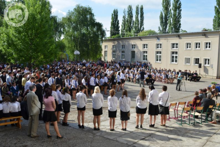 Ballagás a Hunyadi János Gimnáziumban