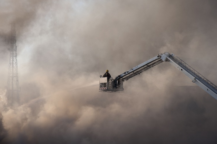 Faforgács gyulladt meg a betonsilóban Fertőszentmiklóson