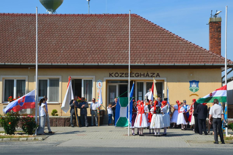 Hagyományos búcsúval egybekötött falunap Szanyban