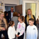 Játszótér átadása és megszentelése a szanyi Szent Anna Katolikus Általános Iskola és Óvoda kisiskolájában   