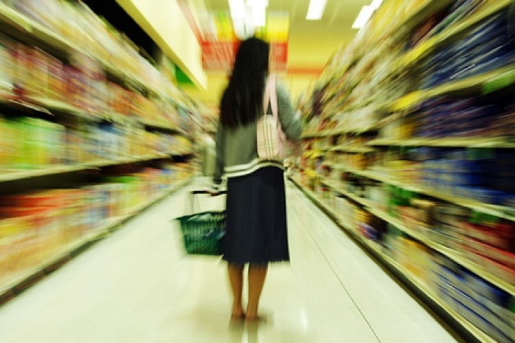 Az élelmiszertermelésünk egyötöde a kukában köt ki