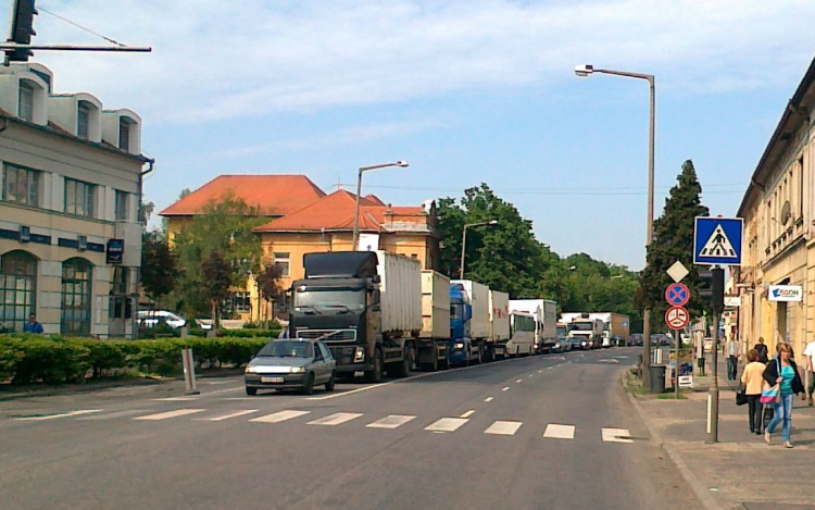 Épül-e 85-ös csornai elkerülő?