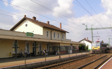 Vonatpótló buszok közlekednek Csorna - Hegyeshalom közt