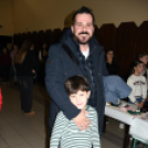 Iskolai adventi vásár a Szent Anna Katolikus Általános Iskola és Óvodában, Szanyban.