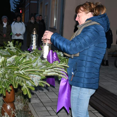 Adventi gyertyagyújtás Szanyban.