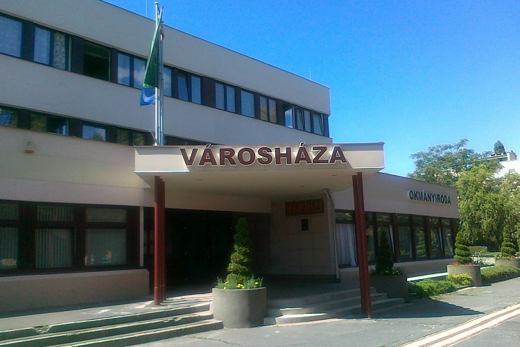 Nem a terv szerint építették a vízelvezető árkot