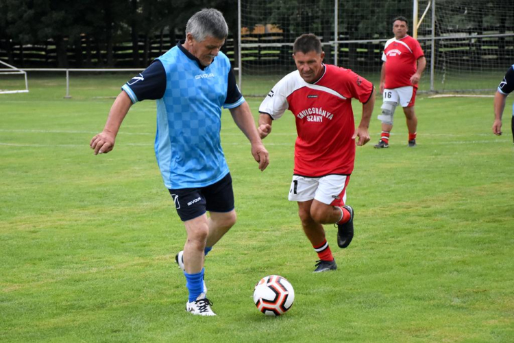 10. jubileumi öreg-öregfiúk sportbarátságőrző találkozó Szanyban