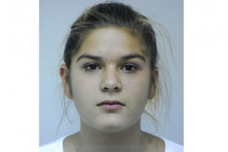 Ezt a 15 éves lányt keresik a rendőrök