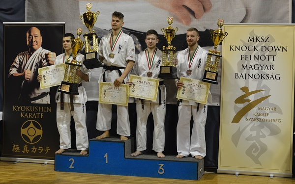 A kapuvári Pantelics Bence dobogós lett első felnőtt karate országos bajnokságán