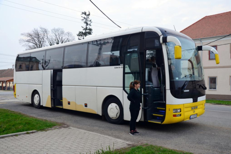 A Szanyi Bokréta Hagyományőrző Néptánc Együttes látogatása az Országházban.