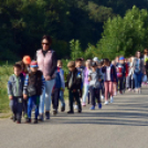 Iskolások zarándoklata Szanyban a Szent Anna Kápolnához