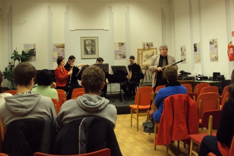 Klarinét és szaxofon est a Kerényiben