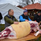 A Vági Önkormányzat és a Vágért Összefogás Egyesület hagyományos disznóvágása.