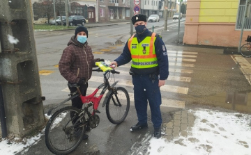 Közlekedésbiztonsági akciót tartottak a rendőrök Kapuváron