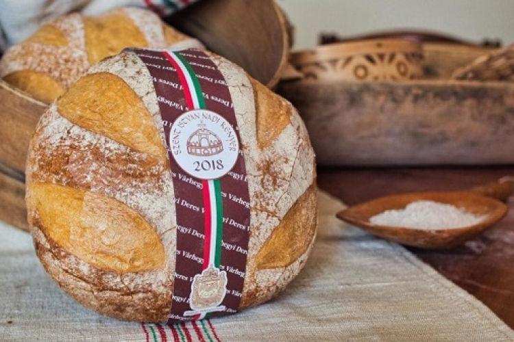 Ki sütötte 2018-ban a Szent István-napi kenyeret?