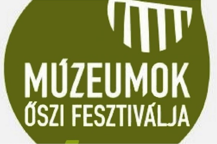 Végtelen pályatérben