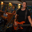 AC/DC tribute a Shop Stopban