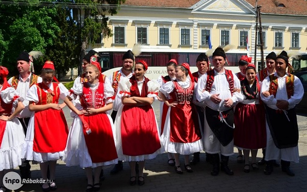 Három napos ingyenes néptánc tábor Szanyban