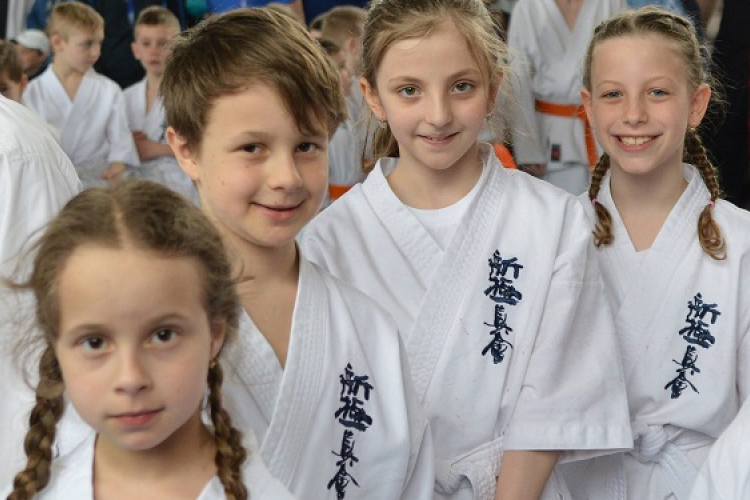 Remekelt a kapuvári karate utánpótlás