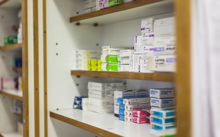 Megszüntetik Csornán a hétköznapi gyógyszertári ügyeletet