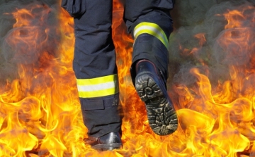 Ismeretlenek felgyújtották a volt ukrán jegybankelnök családi házát 