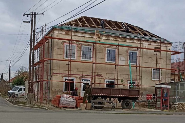 Felújítják Bágyogszováton a régi posta épületét