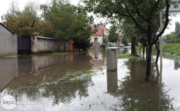 A károkat helyreállítani kevés, közbeszerzés nélkül elkölteni sok a pénz